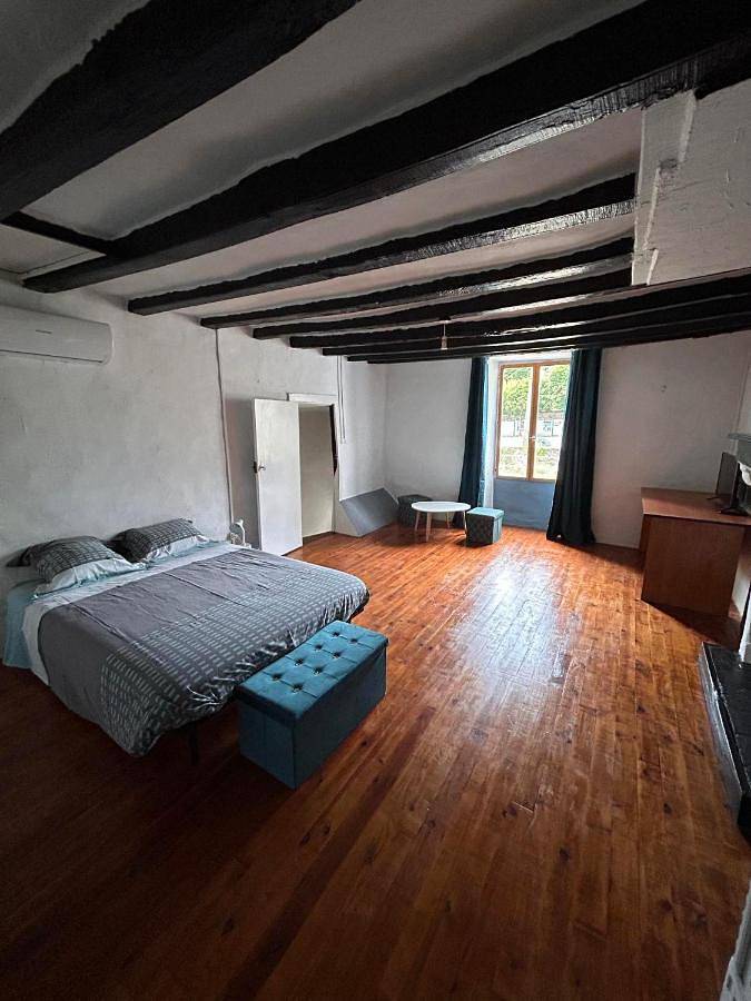 Gîte pour 4 personnes, avec terrasse à Saint-Pierre-sur-Orthe