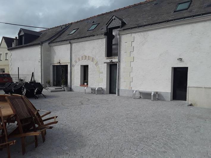 Maison d’hôte pour 2 personnes, avec terrasse ainsi que piscine et vue à La Riche - 2