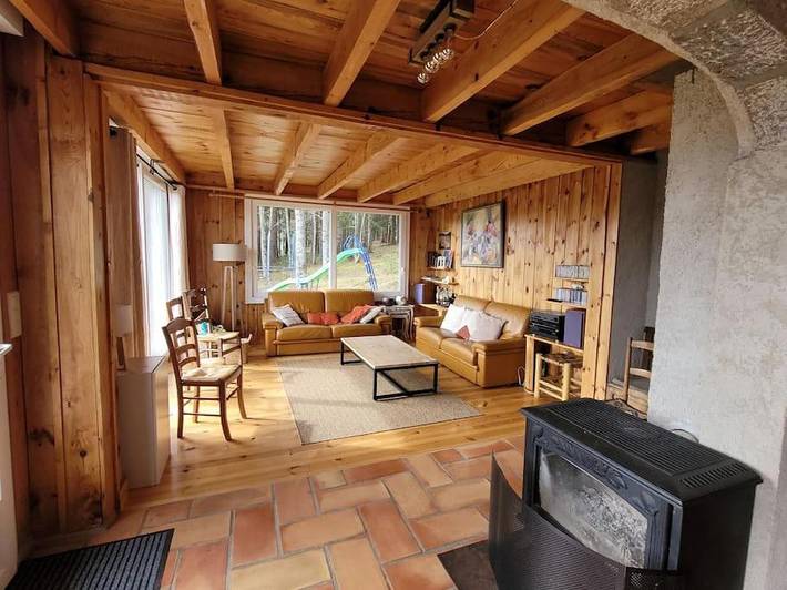 Location de vacances pour 7 personnes, avec terrasse ainsi que vue et jardin à Mazet-Saint-Voy - 3