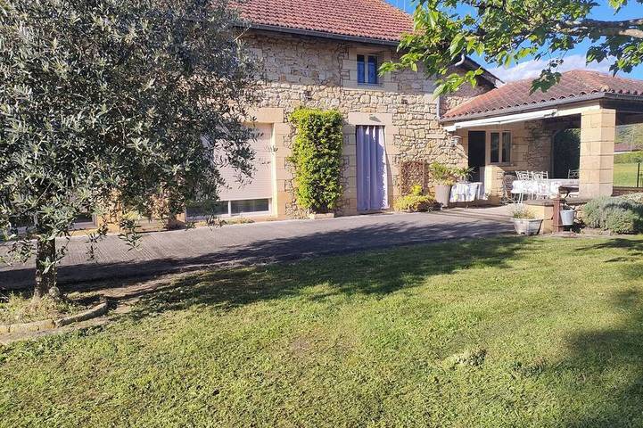 Ferienhaus für 8 Personen, mit Garten