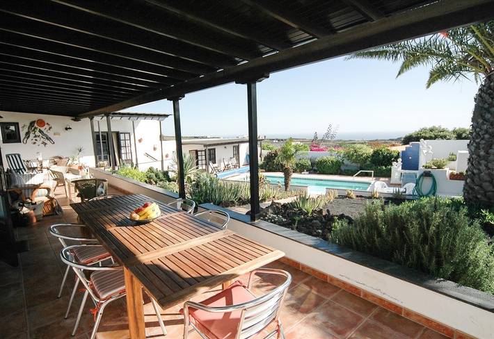 Casa rural para 8 personas, con jardín en Tías - 2