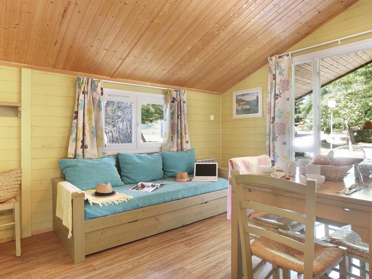 Chalet in Provence with Shady Pine Retreat in Carnoux-en-Provence, Marseille region