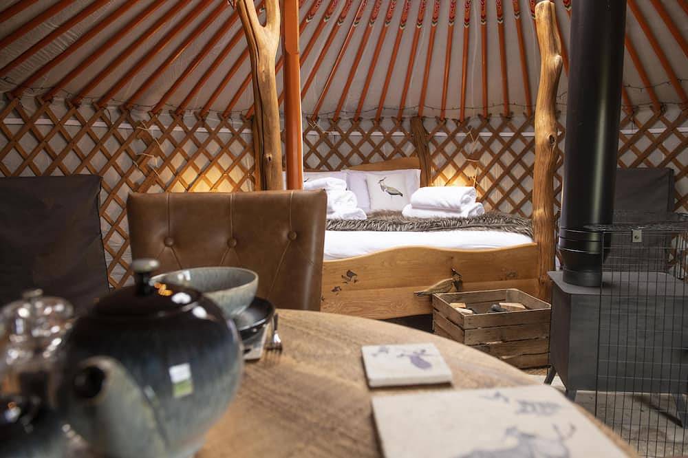 Lapwing Yurt, Askrigg in Yorkshire Dales National Park