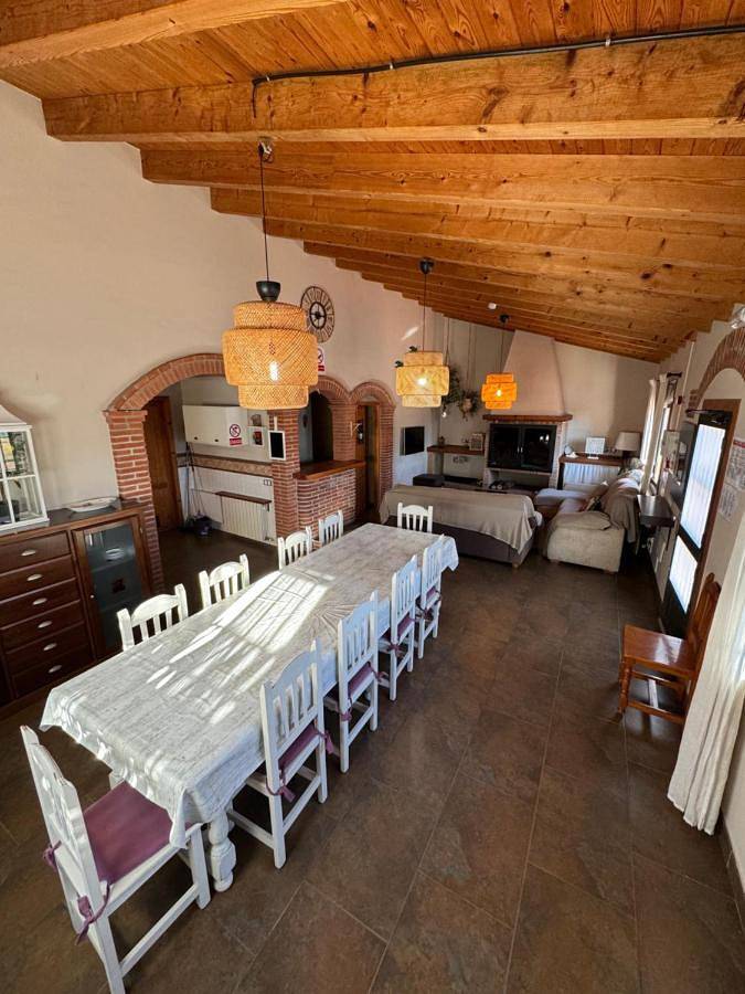 Chalet para 12 personas, con jardín además de vistas y piscina, Se admiten mascotas en Valles Oriental - 3