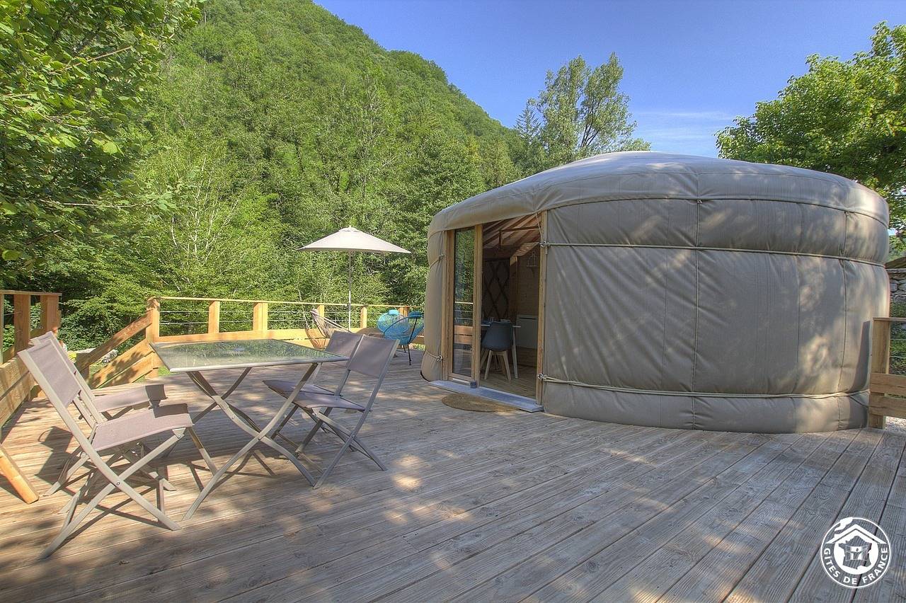 L'Ain'stant Yourte in Boyeux-Saint-Jérôme, Nantua