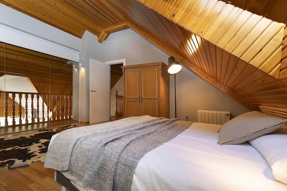 Appartement entier, Pao Penthouse by Bevalle in Panticosa (Ski), Panticosa