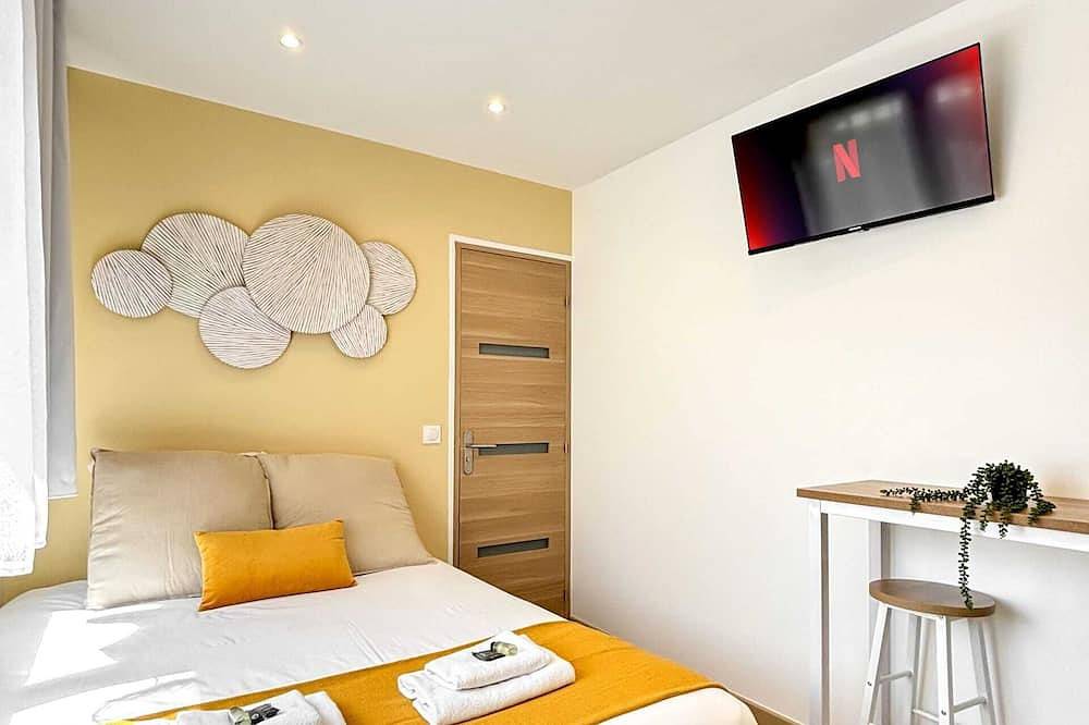 Entire apartment, Hoche A 12 - Studio Apartment, Sleeps 2 in Le Pré-Saint-Gervais, Seine-Saint-Denis