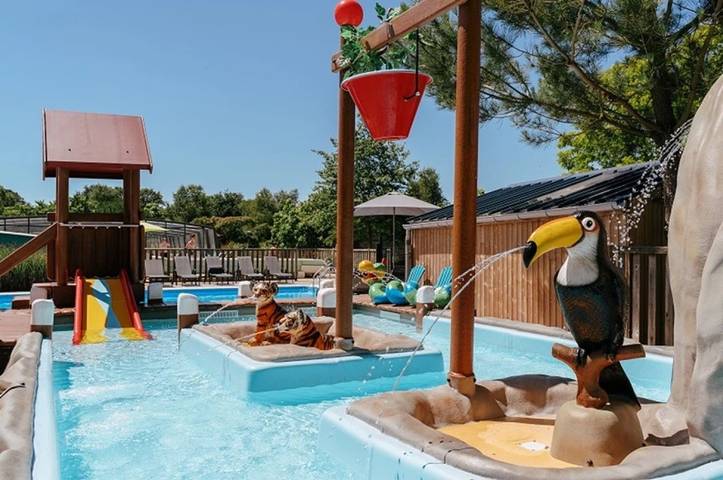 Casa de vacaciones para 8 personas, con jacuzzi además de piscina para niños y sauna - 1