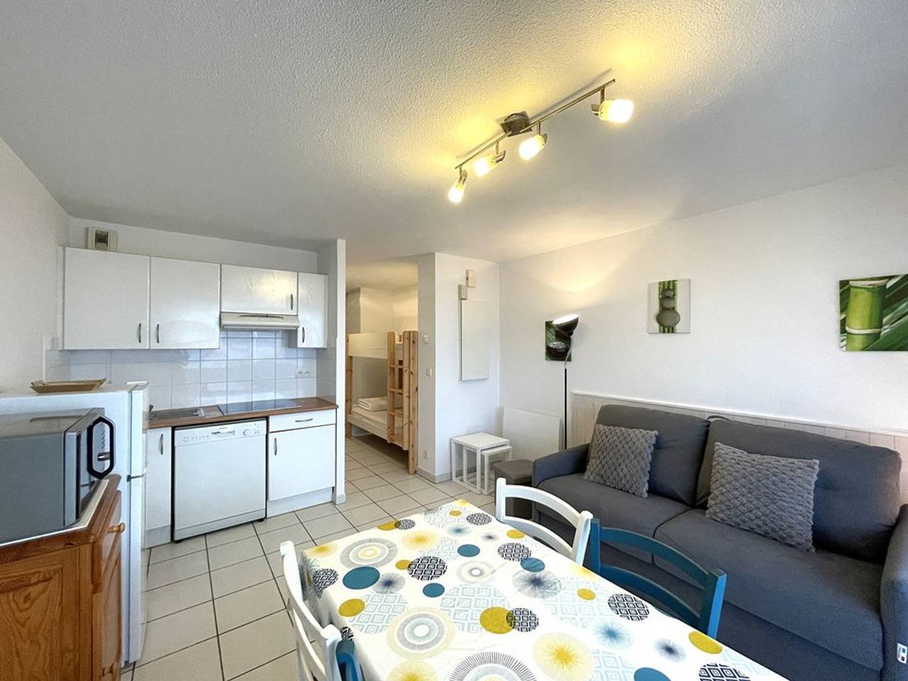 Ganzes Studio, Gemütliches Studio mit Balkon und Parkplatz in Vieux-Boucau in Vieux-Boucau-les-Bains, Dax und Umgebung