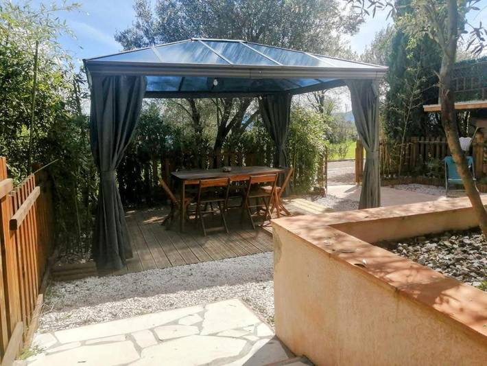 Appartement de vacances pour 4 personnes, avec jardin