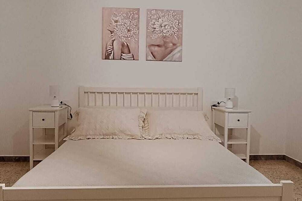 Entire apartment, Chanzerhouse in Fondi, Latina Province
