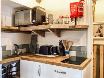 Glamping for 2 People in Highlands, Scotland, Photo 3