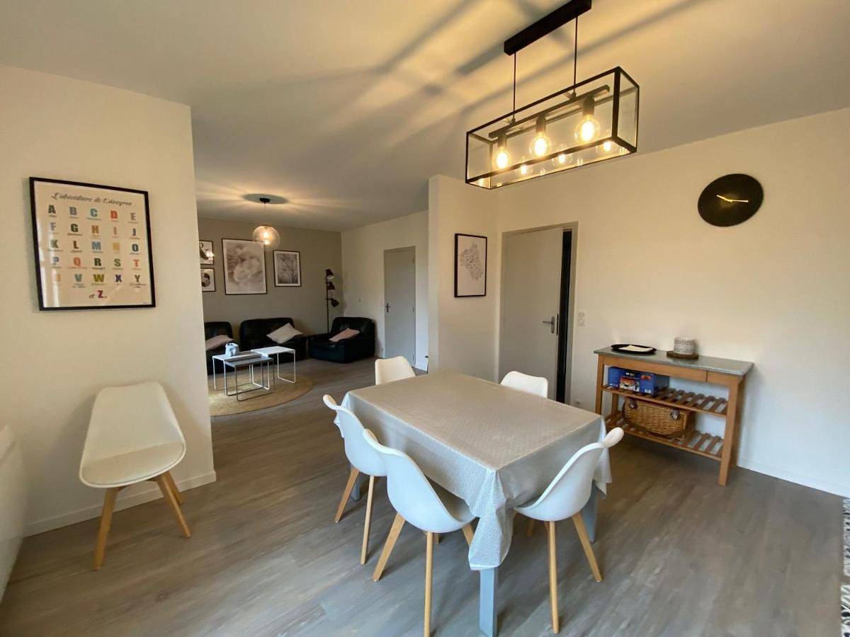 Appartement entier, Apartment in Pont-de-Salars, Aveyron