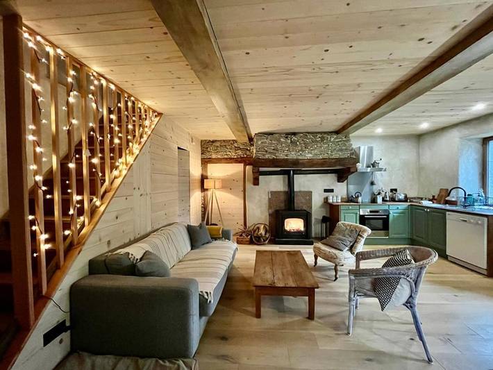 Location de vacances pour 4 personnes, avec jardin et vue, animaux acceptés à Le Bez