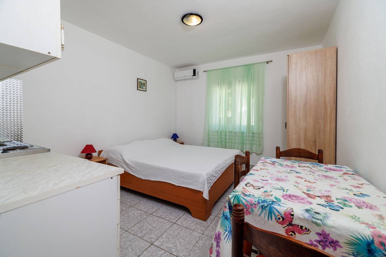 Ganzes Studio, Apartment Irmica in Lukovo Šugarje, Naturpark Velebit