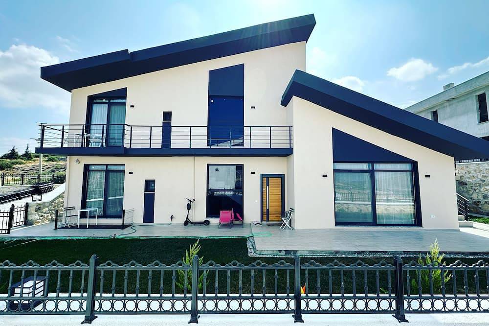 Mila Villa Focakoy / Your home in Cittaslow city @Phokaia @Foca in Izmir Province