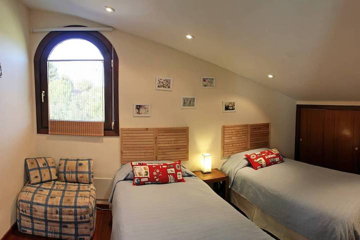 Appartement entier, Appartement Horsefarm: piscine, vue mer, Wifi & climatisation in Vilanova i la Geltrú, Garraf