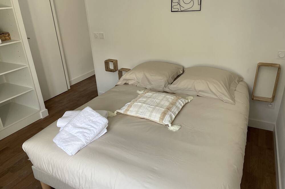 Entire apartment, Le Poulorio 5  - Proche Gare in Lorient, Côte des Mégalithes