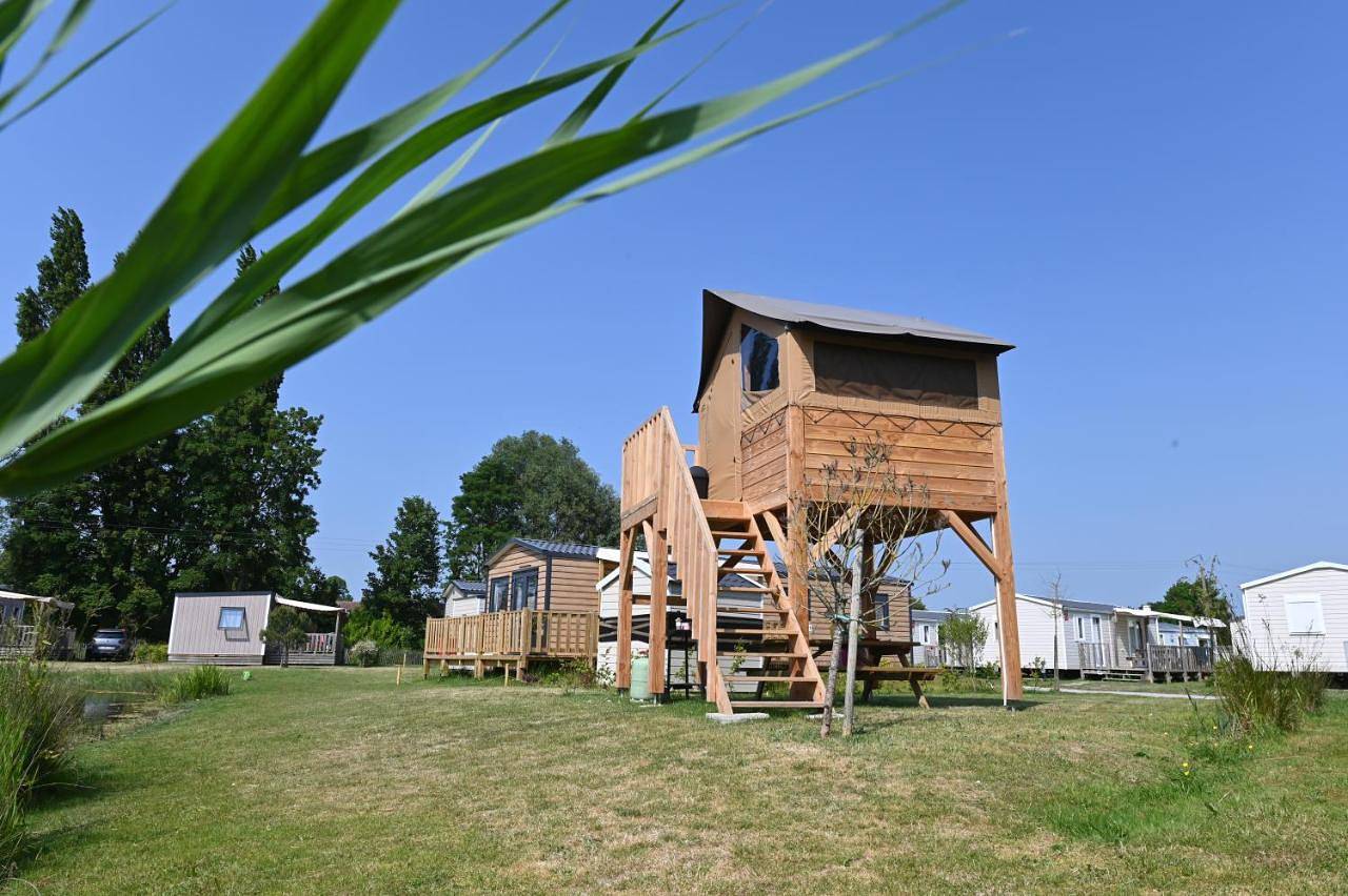 Tent in Noyelles-sur-Mer, Région d'Abbeville
