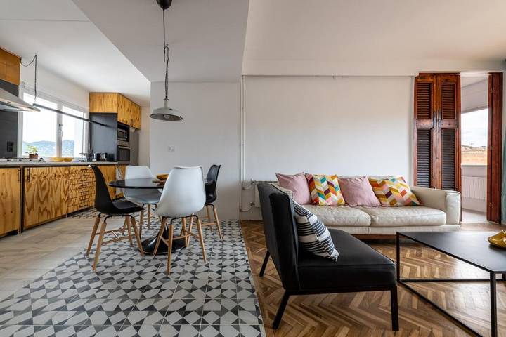 Apartahotel para 4 personas, con Balcón y Terraza además de Jardín y Vistas en 