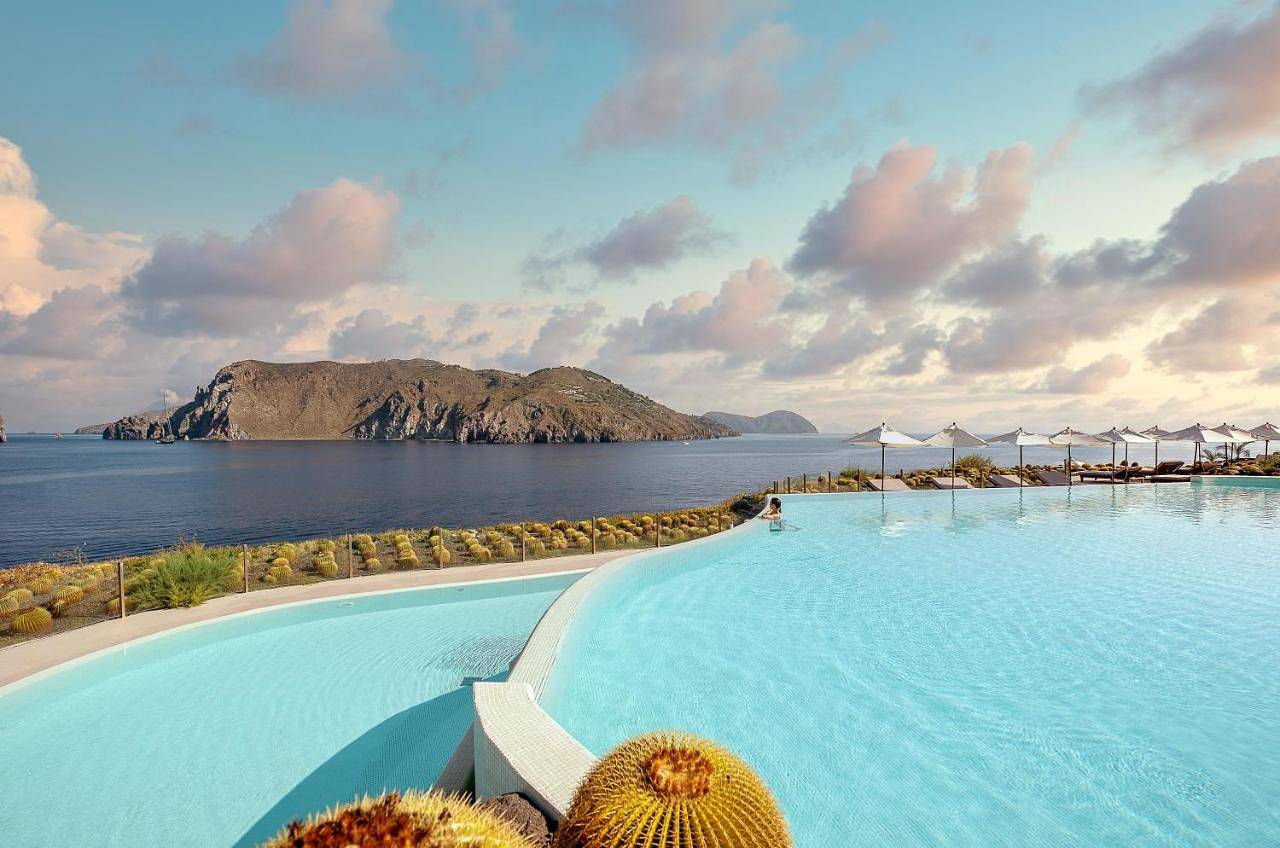 Therasia Resort Sea and Spa - The Leading Hotels of the World in Vulcano