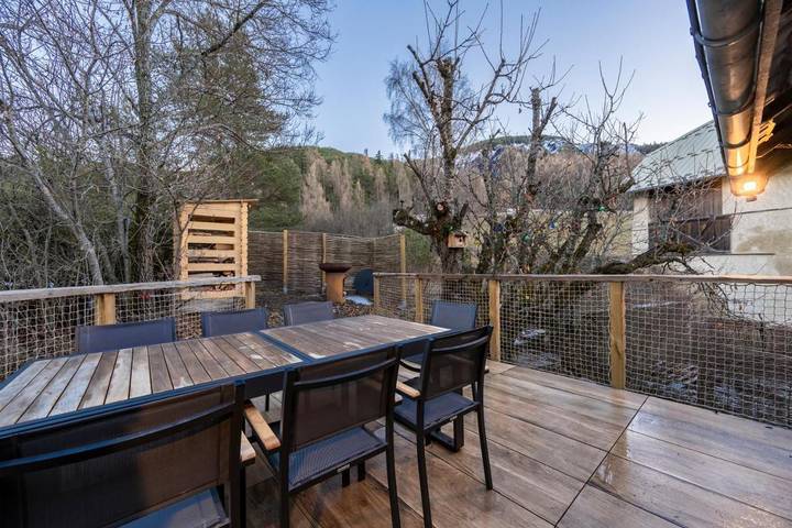 Gîte pour 10 personnes, avec jardin et vue dans Le Sauze - 4