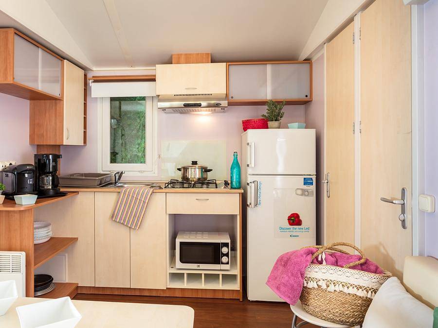 Camping Marina d'Erba Rossa - Mobilheim 4 personen - Comfort | 2 Schlafz. | 4 Pers. | Einfache Terrasse | Klimaanlage in Marina d'Oru, Ghisonaccia