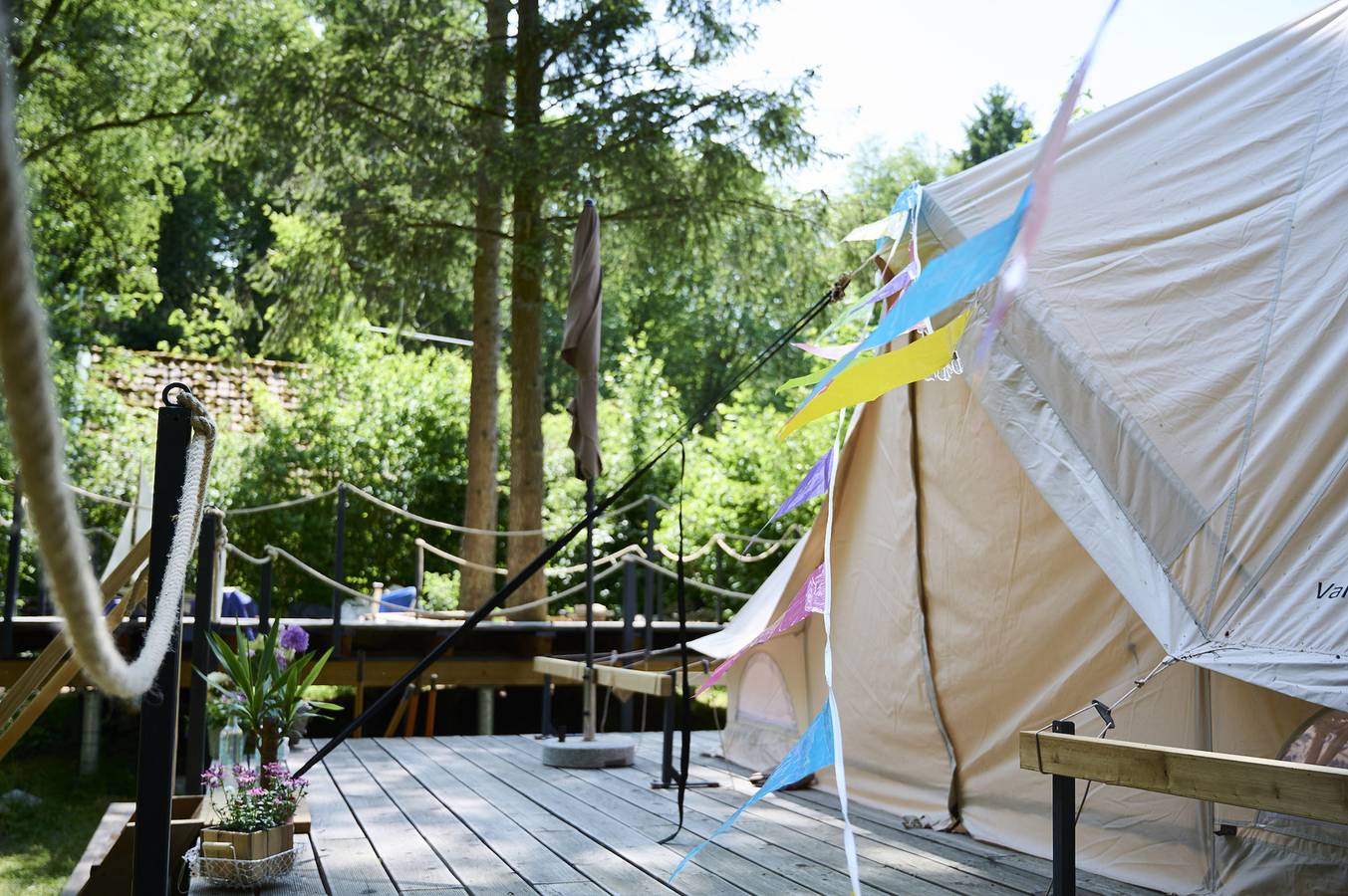 Baumschiffhotel am Waldbad - Glampingzelt Frida in Bad Rodach, Oberes Maintal - Coburger Land