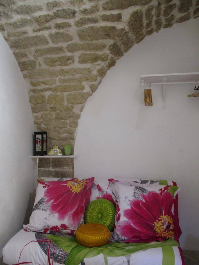 Appartement entier, One-Bedroom Apartment in Aubais, Côte méditerranéenne (France)
