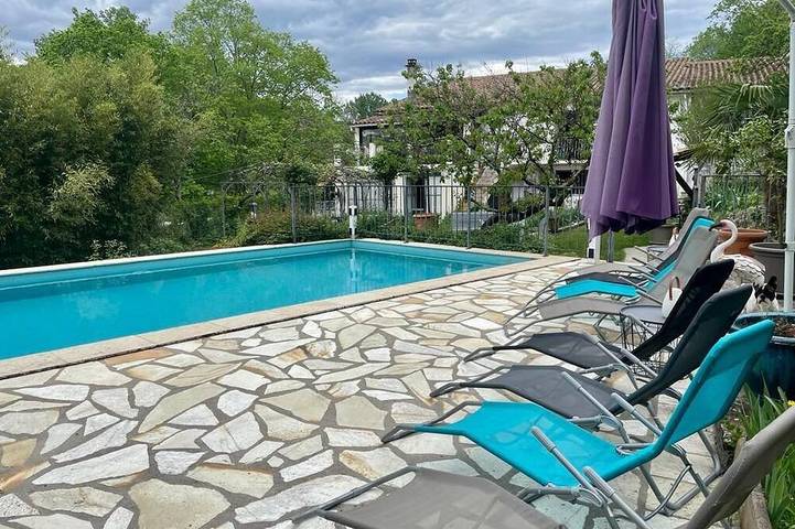 Gîte pour 6 personnes, avec piscine et terrasse à Saint-Sébastien-d'Aigrefeuille