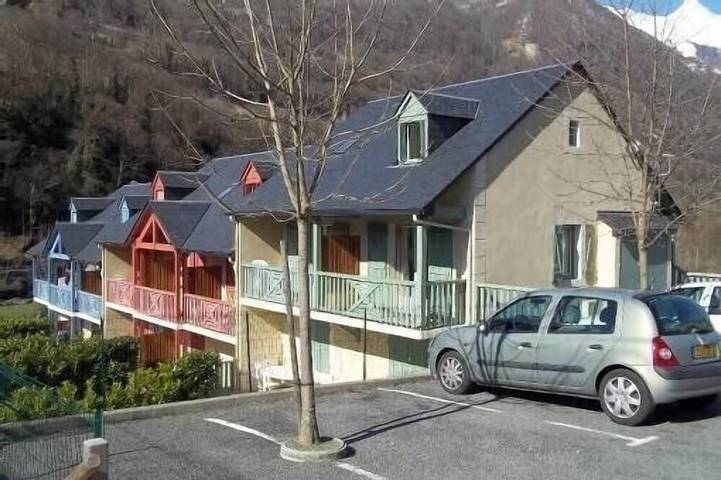 Gîte pour 5 personnes, avec jardin et terrasse à Saligos - 4