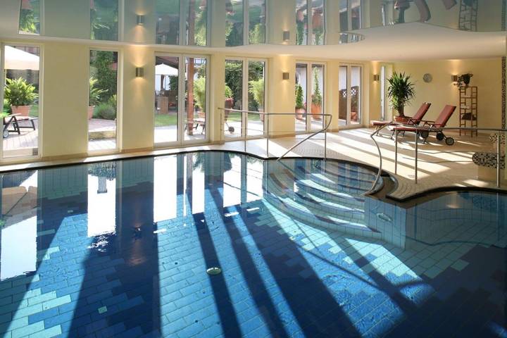 Hotel, mit Terrasse und Garten sowie Pool und Sauna in Bad Arolsen - 3