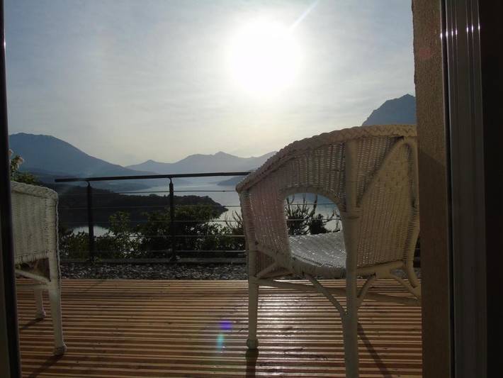Location de vacances pour 10 personnes, avec vue ainsi que vue sur le lac et jardin, animaux acceptés à Chorges - 3