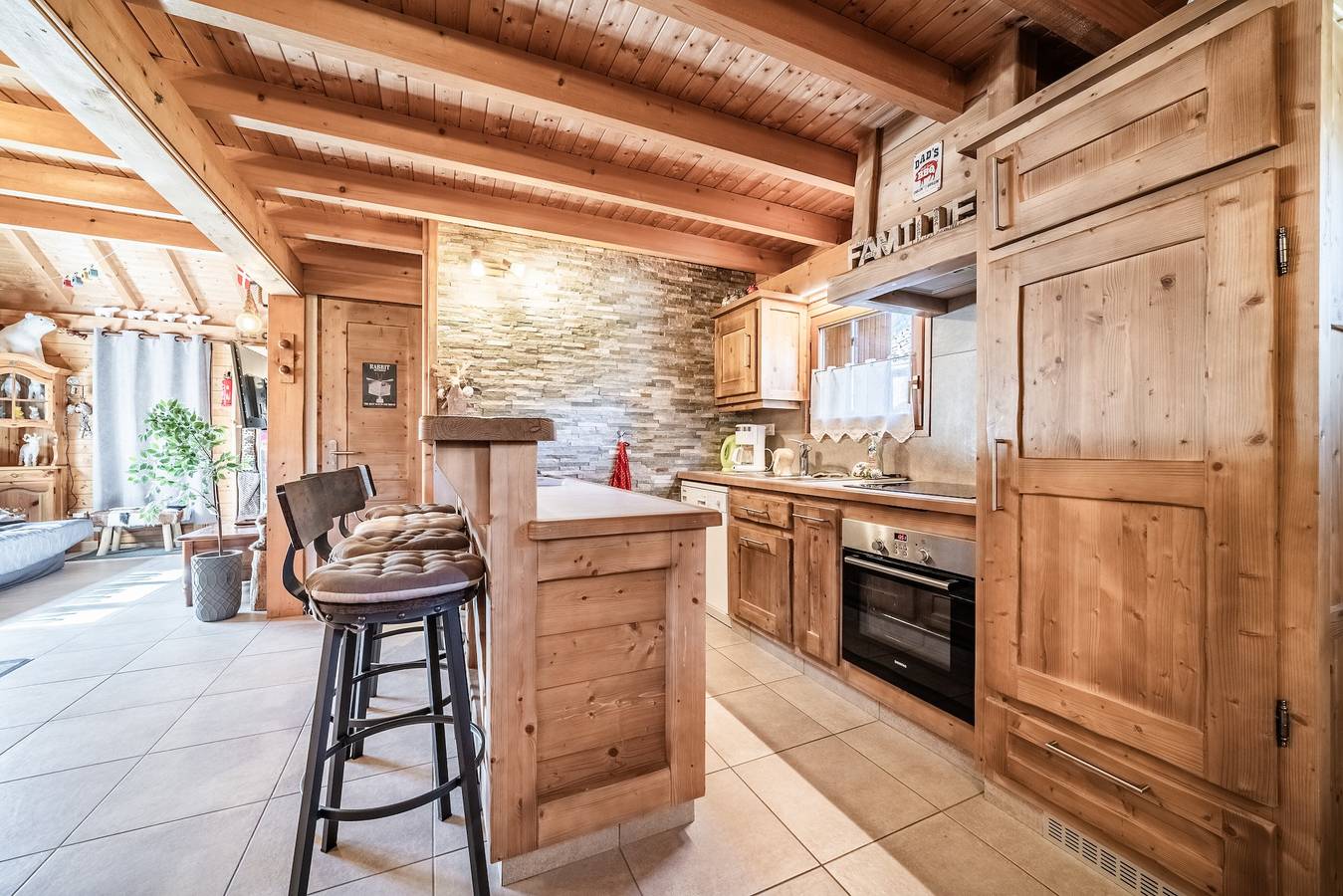 Chalet « 6p Confort - Le Bouvreuil » con vistas a la montaña, terraza privada y Wi-Fi in Verchaix, Region Bonneville