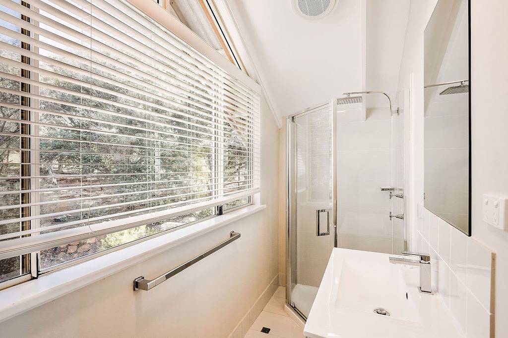 Views Of The Bay A Tranquil Bushland Escape in Yallingup, Western Australia