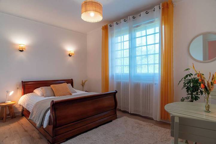 Location de vacances pour 12 personnes, avec jardin à Coray - 3
