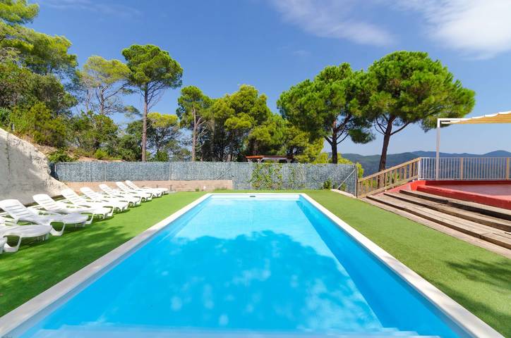 Casa rural para 12 personas, con jardín, Se admiten mascotas en Lloret de Mar - 4