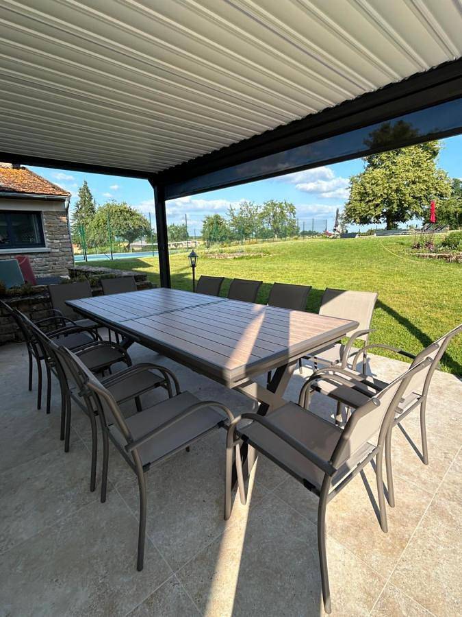 Maison d’hôte pour 14 personnes, avec vue ainsi que jardin et piscine, animaux acceptés dans Yonne - 2