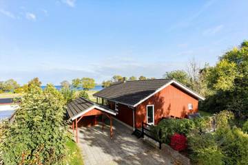Ferienhaus für 6 Personen, mit Terrasse und Sauna sowie Whirlpool in Ærøskøbing