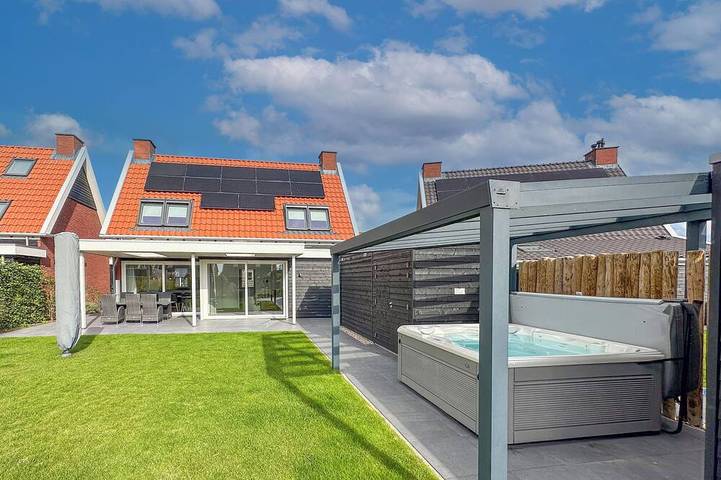 Villa für 6 Personen, mit Whirlpool und Sauna sowie Garten und Terrasse, mit Haustier