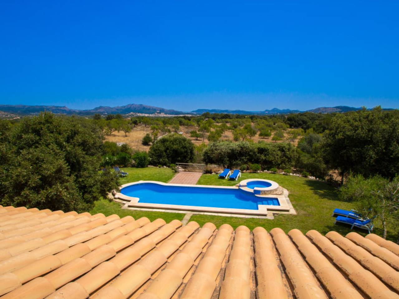 Finca 'Can Fena' mit Bergblick, privatem Pool und Wlan in Artà, Mallorca Osten
