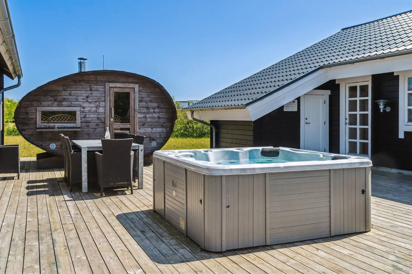 Home in Spøttrup with sauna in Ålbæk Strand, Limfjord in Westjütland