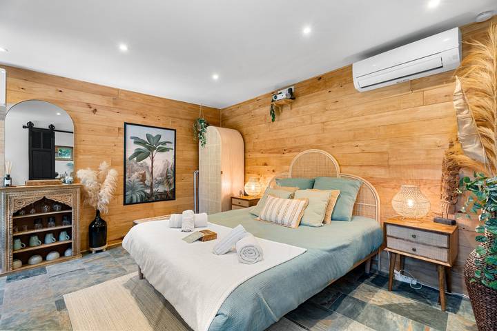 Ferienhaus für 2 Personen, mit Garten und Whirlpool, mit Haustier in Toulon