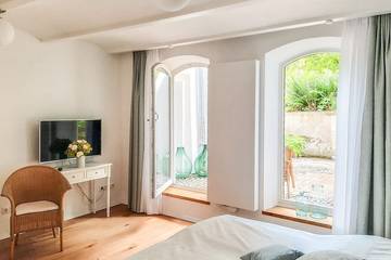 Ferienwohnung für 2 Personen, mit Garten und Terrasse in Dießen am Ammersee