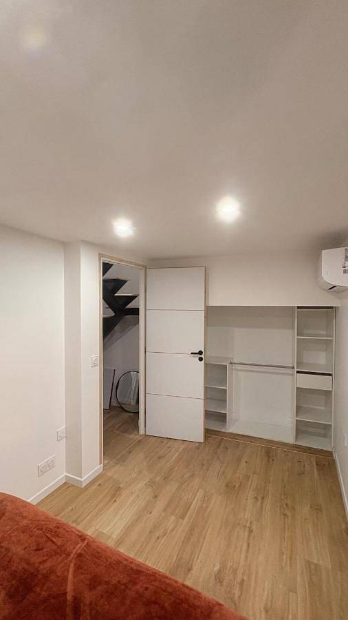 Location de vacances pour 5 personnes, avec vue sur le lac et terrasse à Saint-Cernin-de-Larche - 4