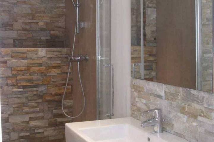 Gîte pour 5 personnes, avec jardin et terrasse, animaux acceptés dans Plage Du Golfe Bleu Roquebrune Cap Martin - 4