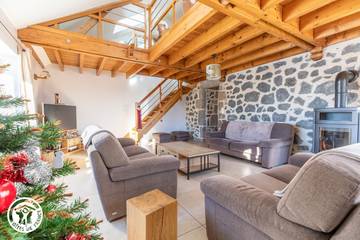 Gîte pour 11 Personnes dans Besse-et-Saint-Anastaise, Région de Besse-et-Saint-Anastaise, Photo 2