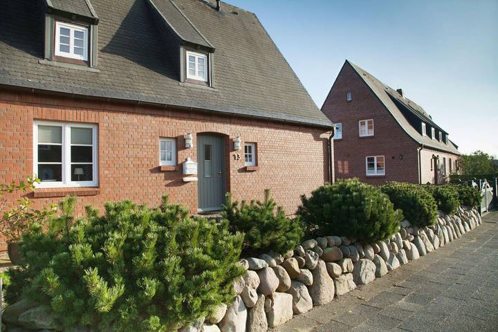 Ferienhaus für 8 Personen, mit Ausblick und Garten - 1