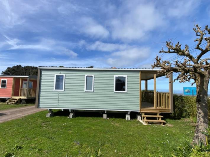 Camping pour 4 personnes, avec terrasse, animaux acceptés