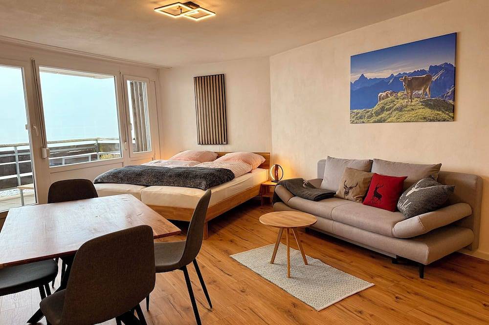 Ganze Wohnung, Modernes Studio mit Bergblick, Balkon & Wellness – Sauna & Pool | Scheidegg in Scheidegg, Bayerisch Schwaben